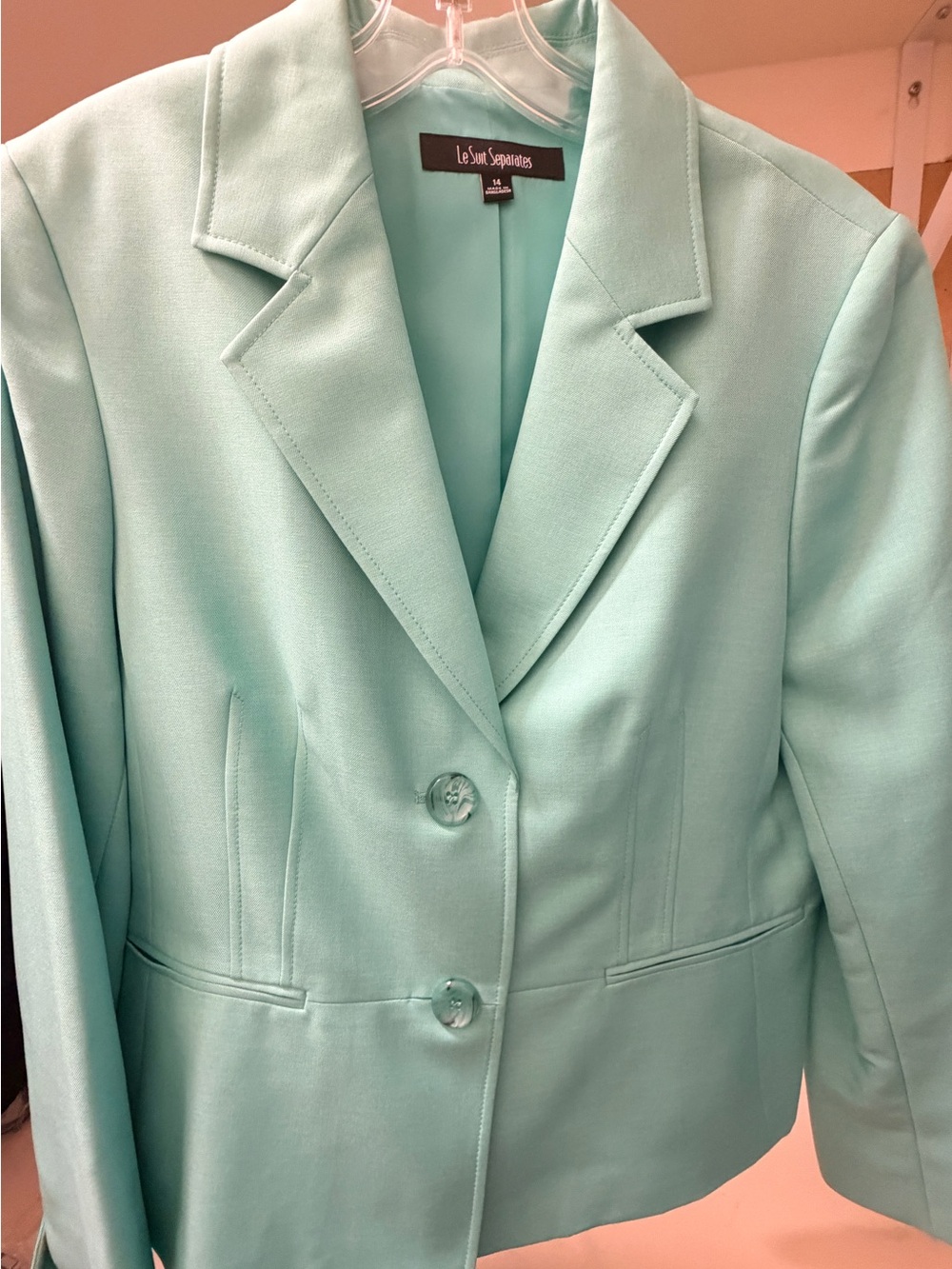 Tailored Blazer in Mint